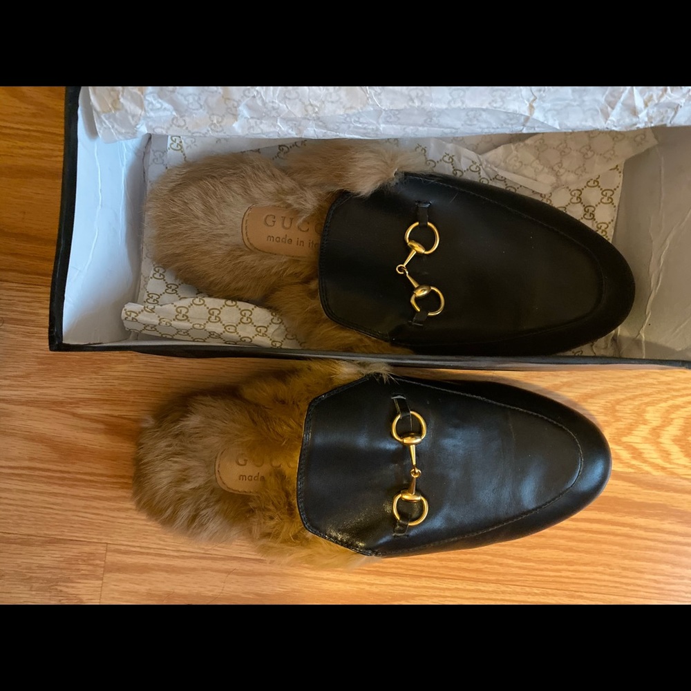 Gucci princetown leather fur slipper